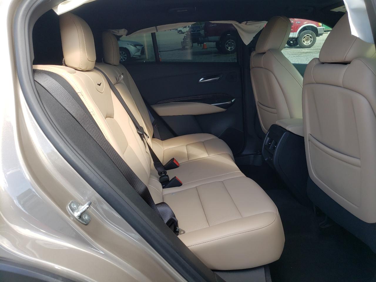 2024 Cadillac Xt4 Premium Luxury VIN: 1GYFZCR40RF167406 Lot: 61389385