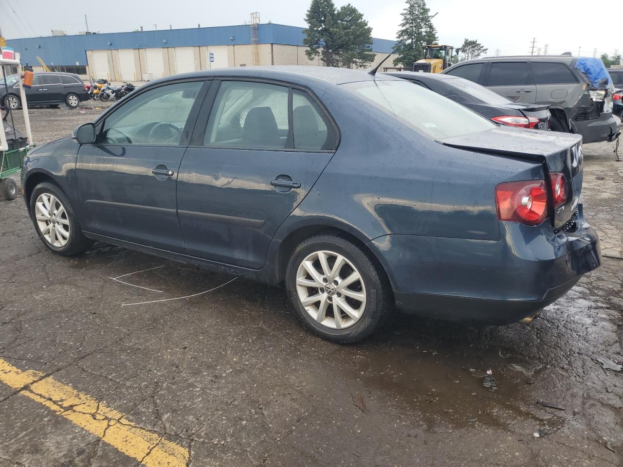 VOLKSWAGEN JETTA 2010 VIN 3VWAX7AJ6AM073059 photo 2