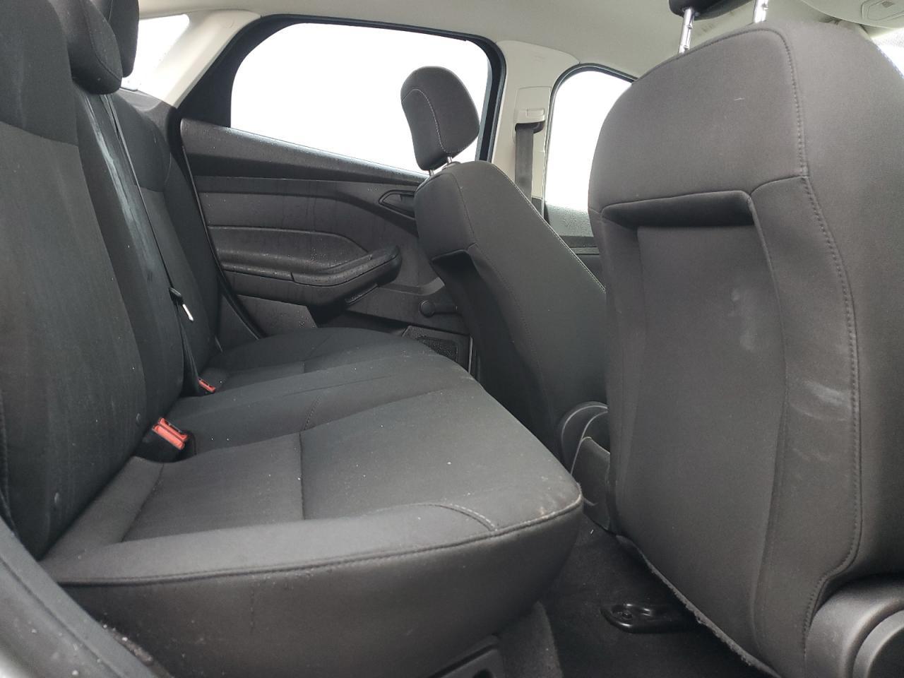 FORD FOCUS 2016 VIN 1FADP3E24GL367622 photo 10