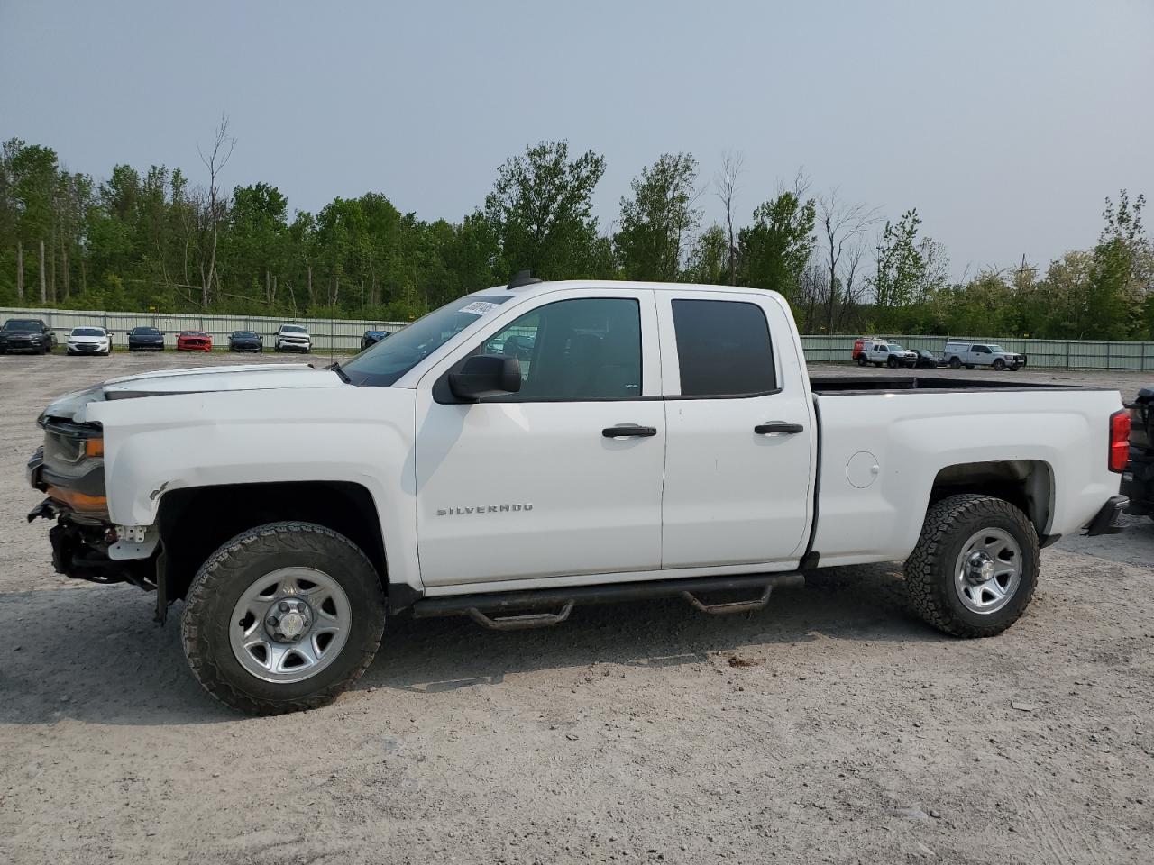 2017 Chevrolet Silverado K1500 Custom للبيع في Leroy، NY - Front End