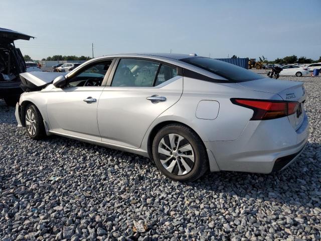  NISSAN ALTIMA 2019 Srebrny