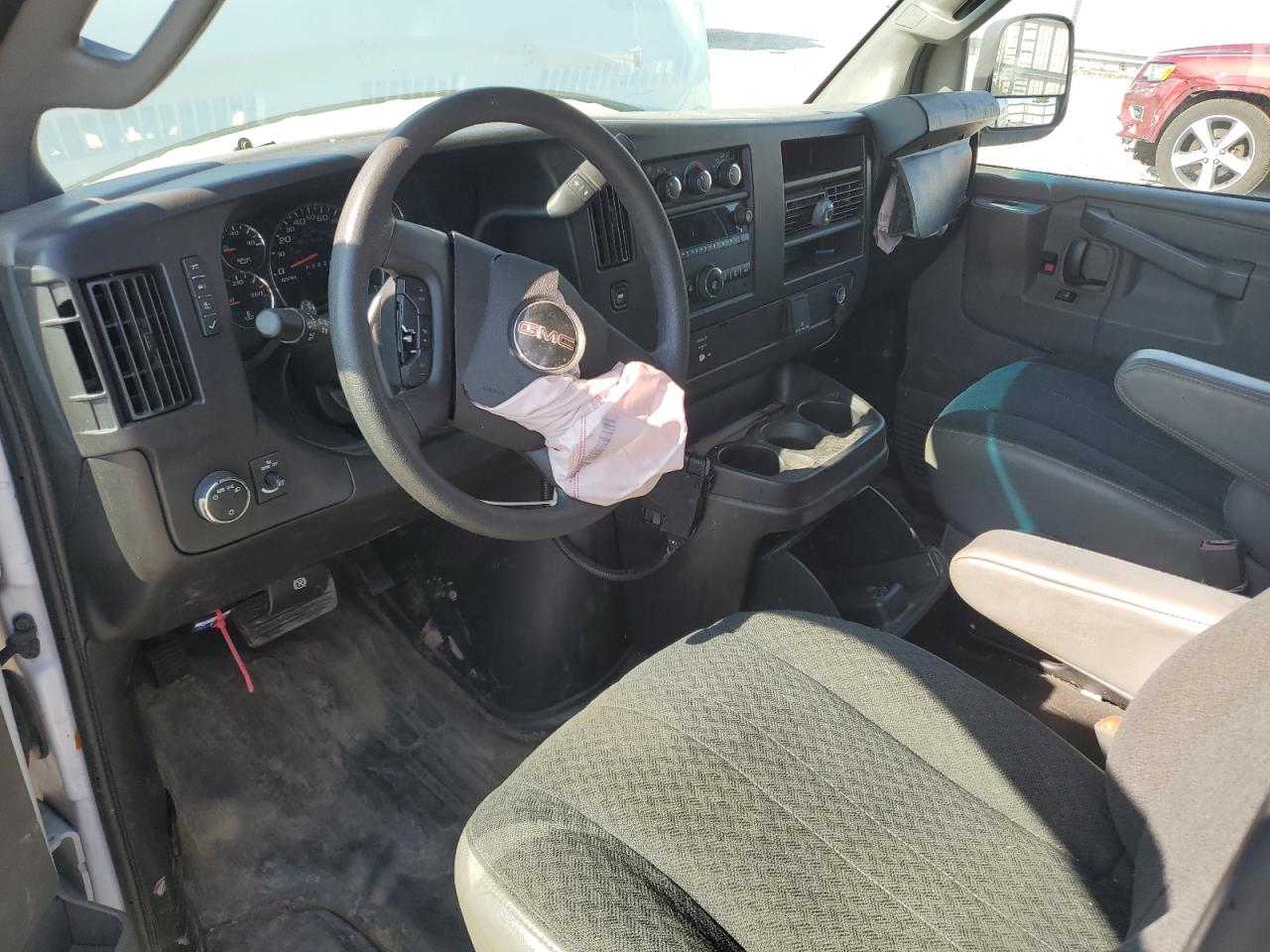 2020 GMC Savana G2500 VIN: 1GTW7AFG1L1235070 Lot: 60703055