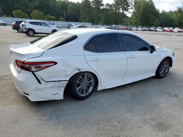  TOYOTA CAMRY 2018 Белы