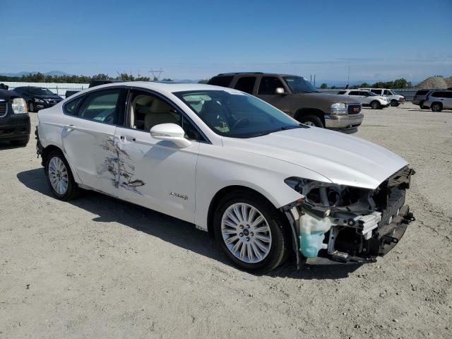  FORD FUSION 2016 Biały