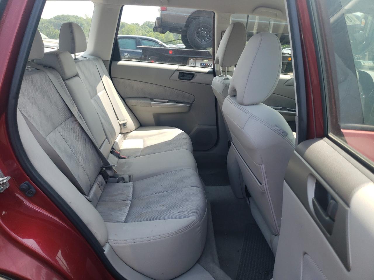 2010 Subaru Forester 2.5X VIN: JF2SH6AC0AH726183 Lot: 61845525