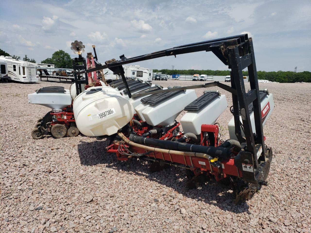2004 White 3X for Sale in Avon, MN - All Over