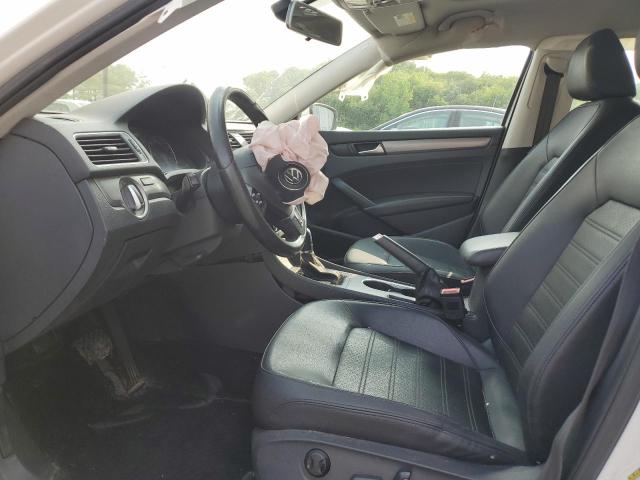  VOLKSWAGEN PASSAT 2015 White
