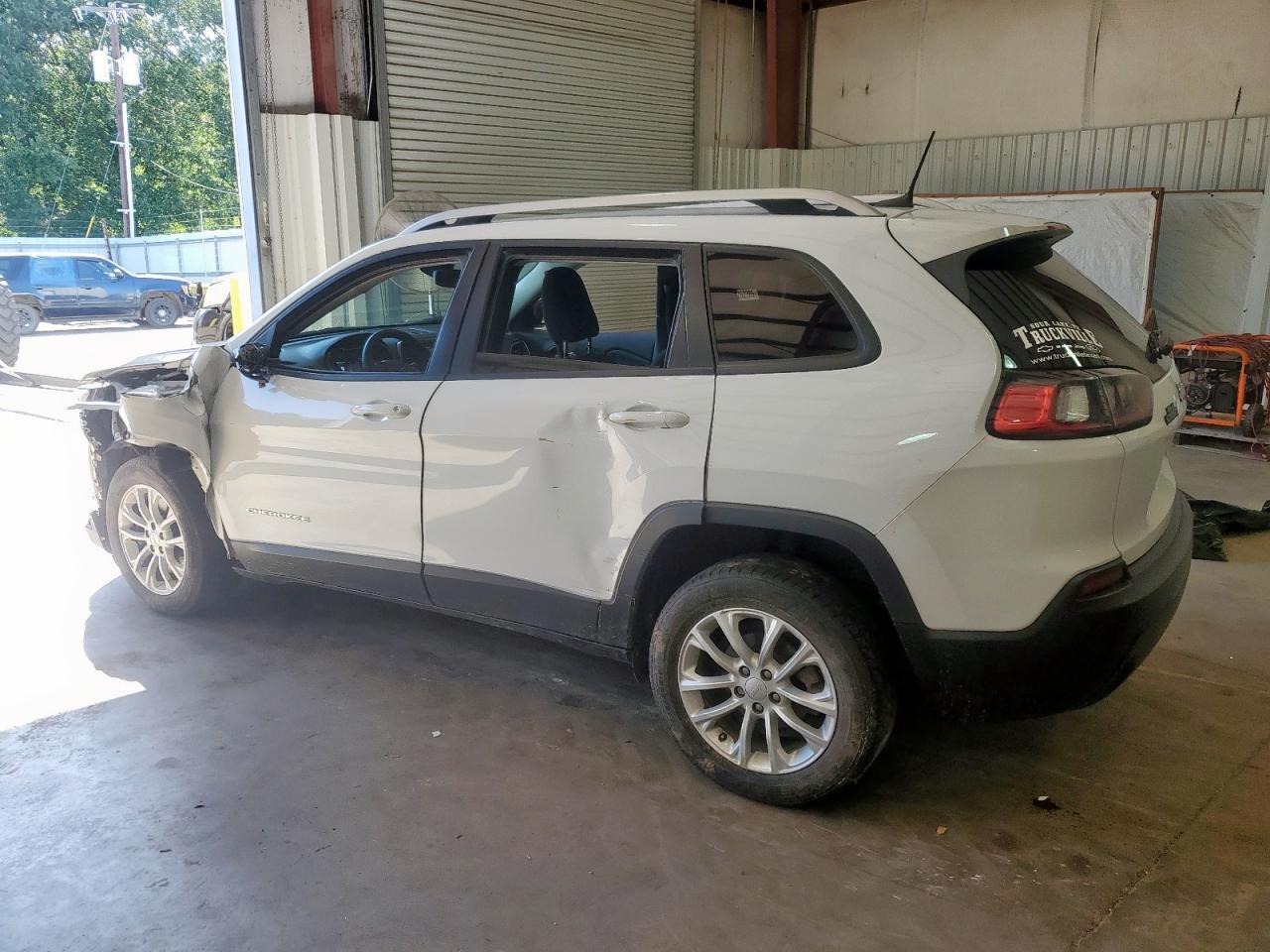 JEEP GRAND CHER 2021 VIN 1C4PJLCB4MD156082 zdjęcie 2