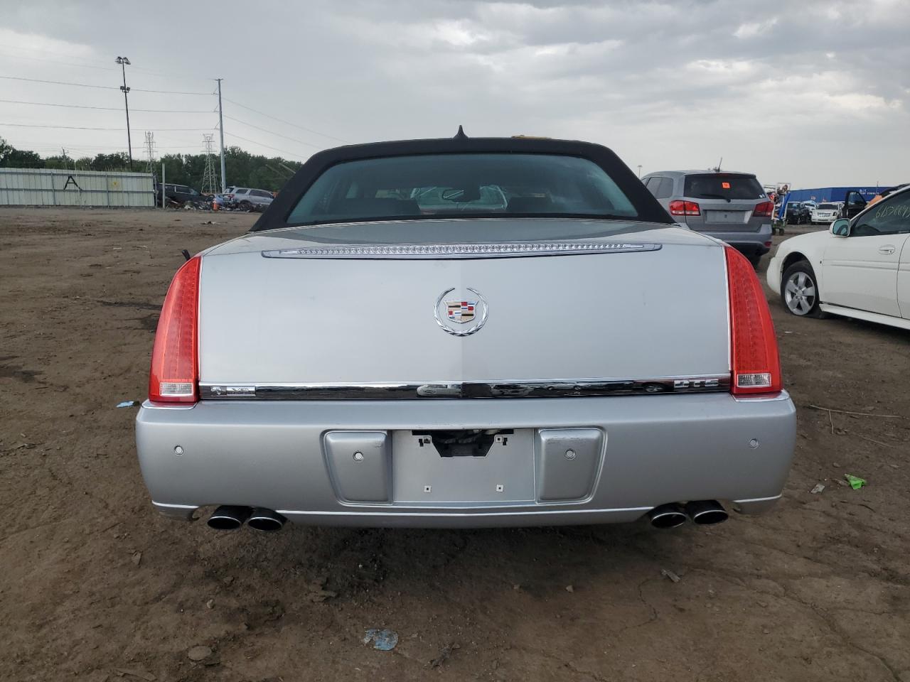 2011 Cadillac Dts Luxury Collection VIN: 1G6KD5E64BU144379 Lot: 61896495