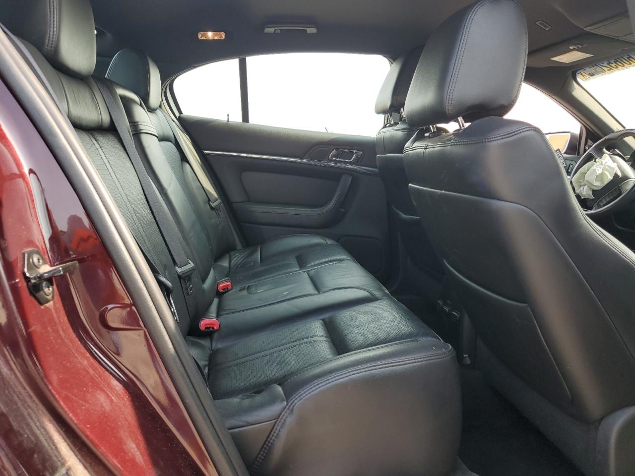 2011 Lincoln Mks VIN: 1LNHL9DR8BG613710 Lot: 60652055