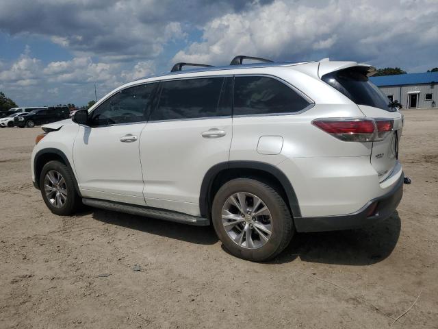  TOYOTA HIGHLANDER 2015 Белый