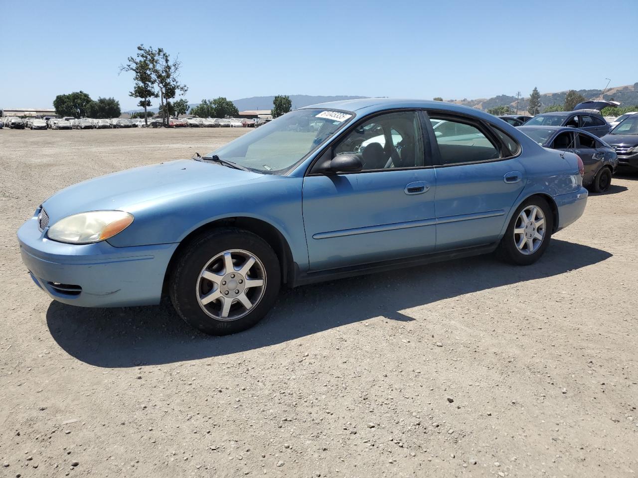 2007 Ford Taurus Sel zu verkaufen in San Martin, CA - Side