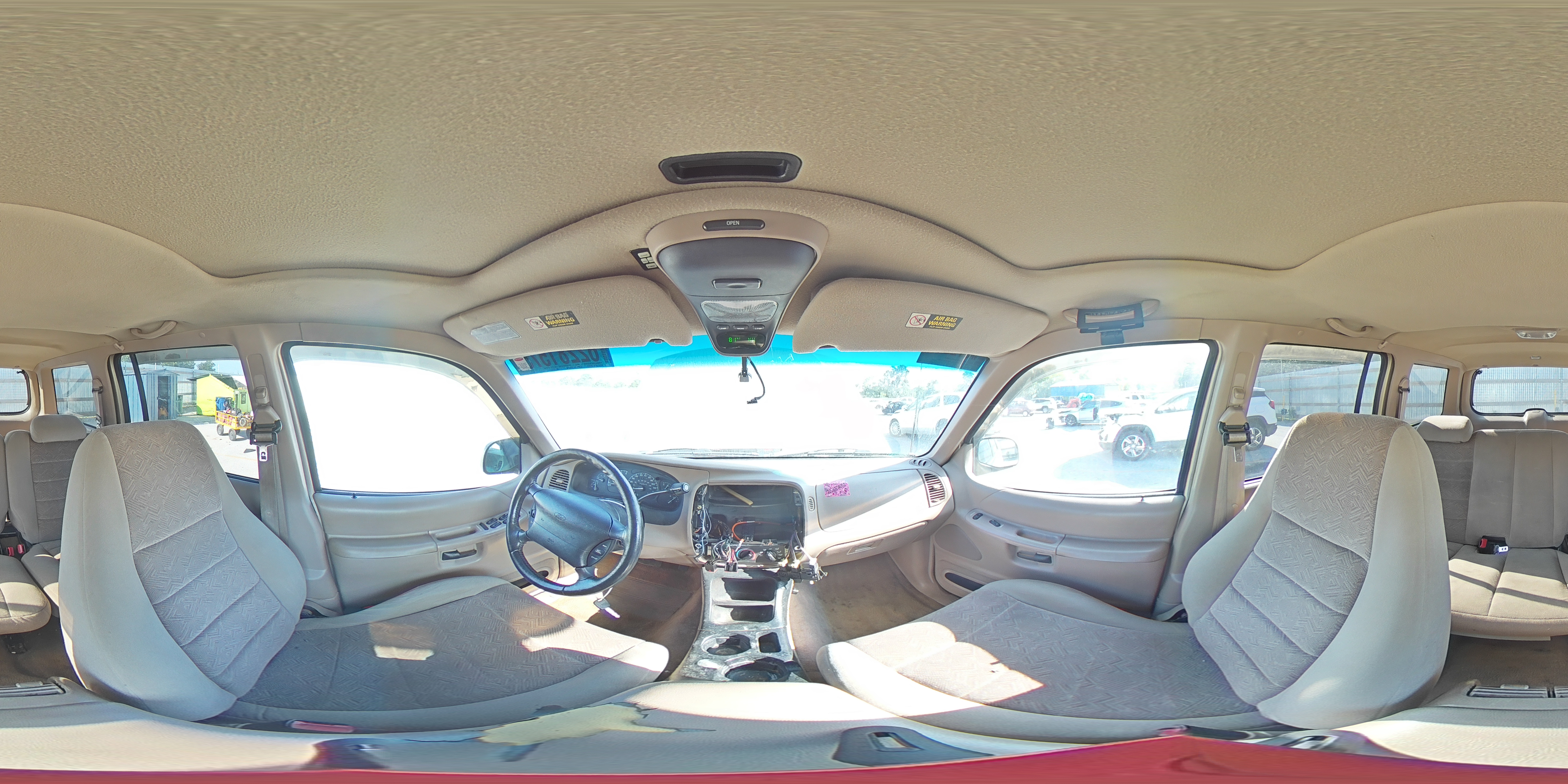 1999 Ford Explorer VIN: 1FMDU32EXXZA24792 Lot: 62281575