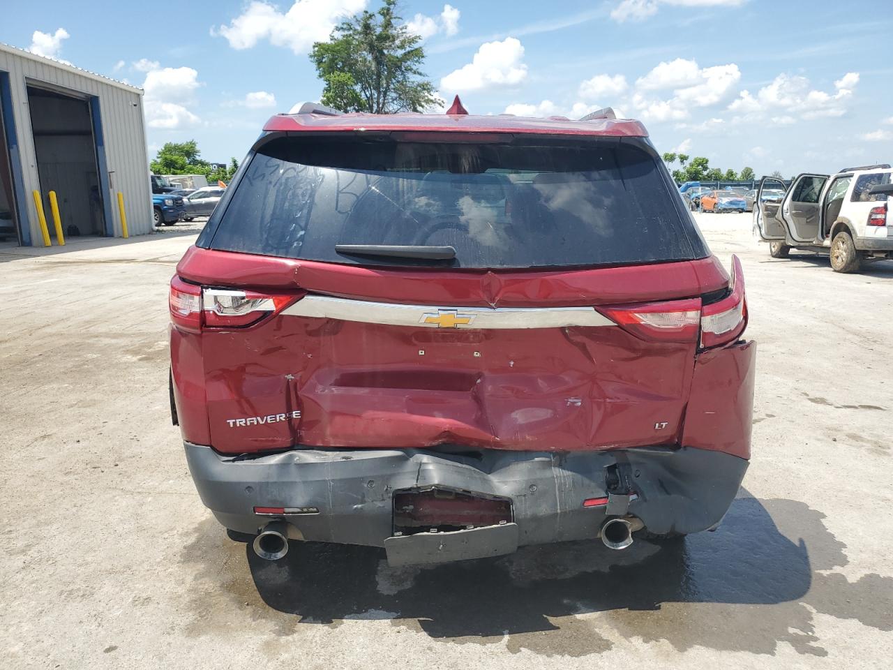 CHEVROLET TRAVERSE 2018 VIN 1GNEVHKW5JJ280248 фото 6