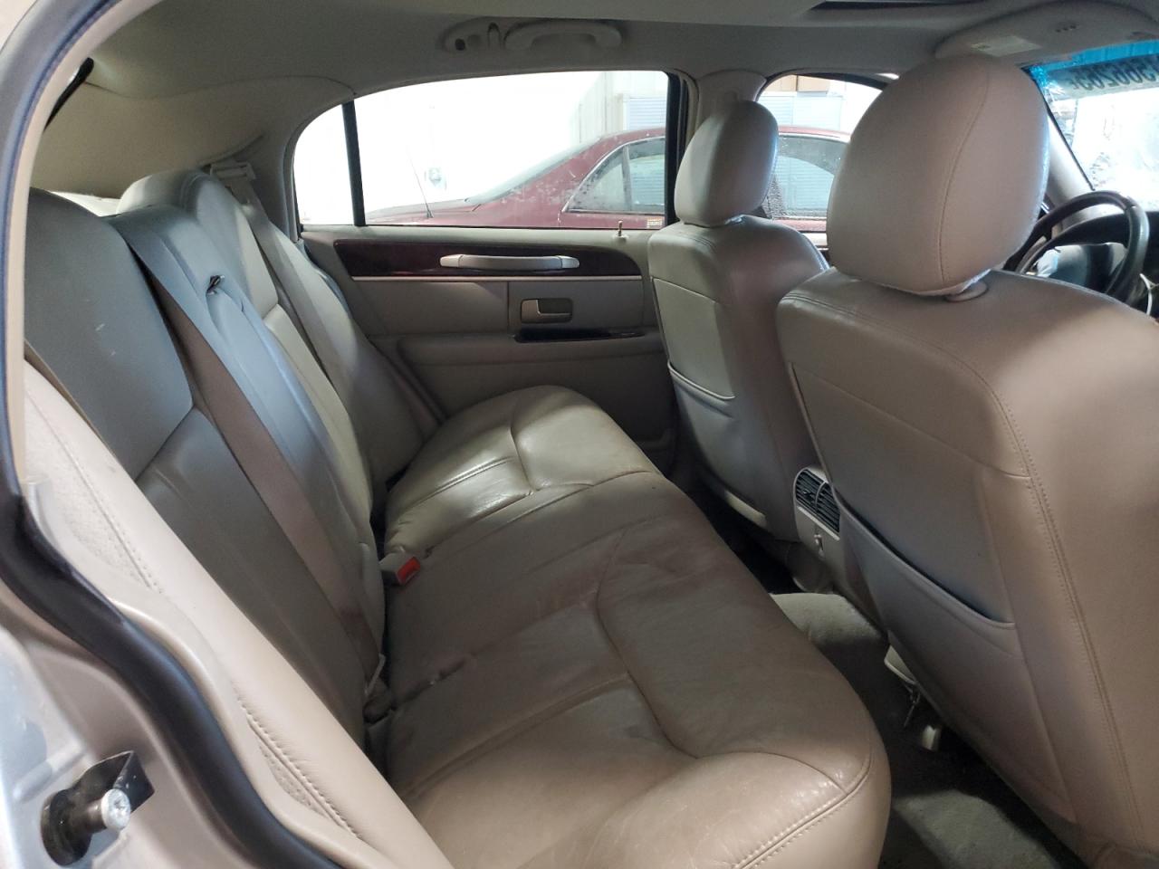 2006 Lincoln Town Car Signature Limited VIN: 1LNHM82W96Y626272 Lot: 61566265