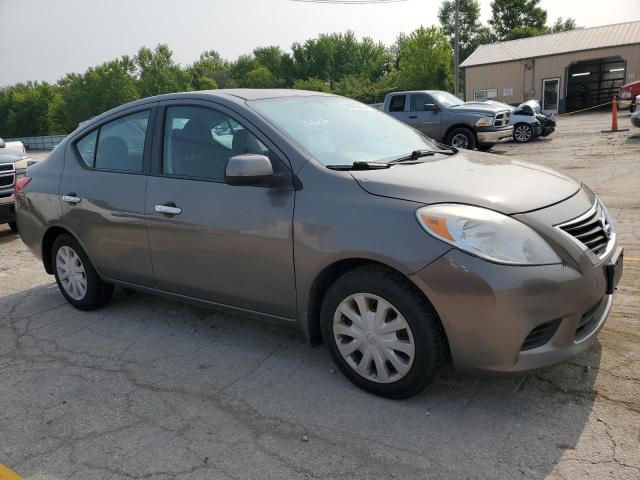  NISSAN VERSA 2013 Серый