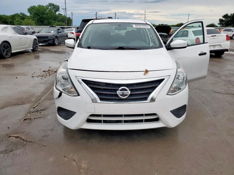  NISSAN VERSA 2017 White