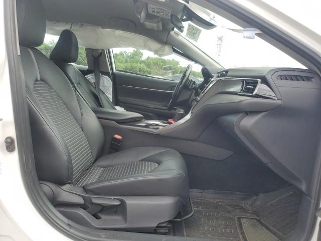  TOYOTA CAMRY 2019 White