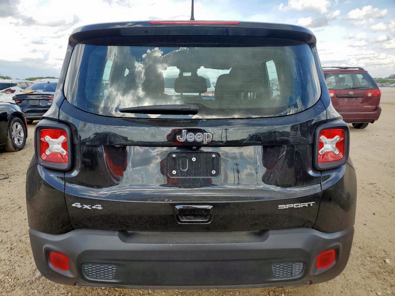 2022 Jeep Renegade Sport VIN: ZACNJDA16NPN65644 Lot: 62510355