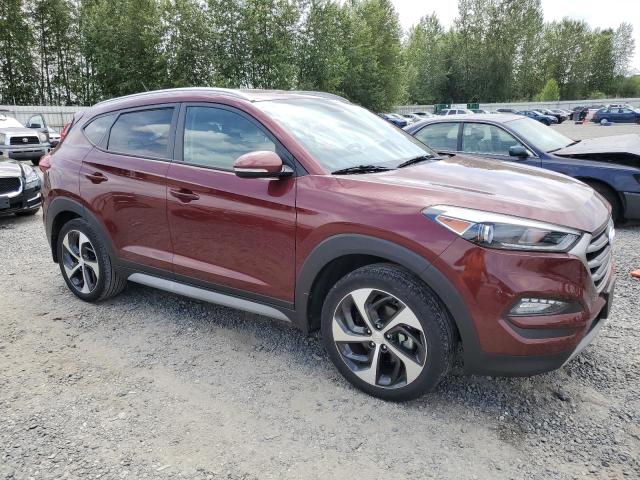  HYUNDAI TUCSON 2017 Czerwony