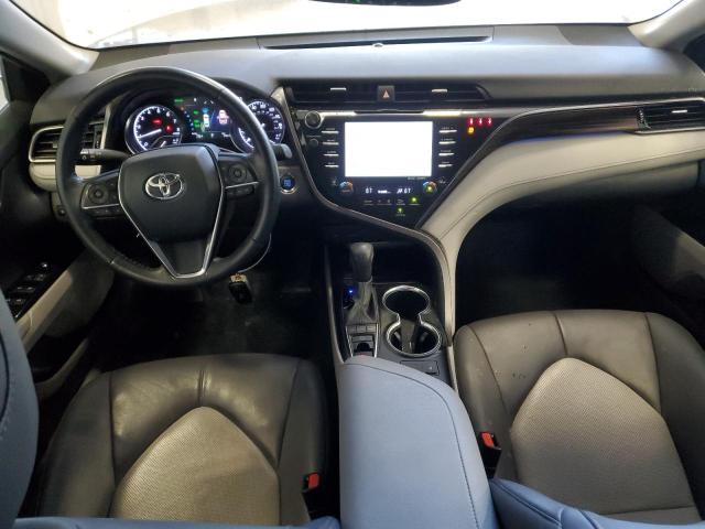  TOYOTA CAMRY 2020 Biały