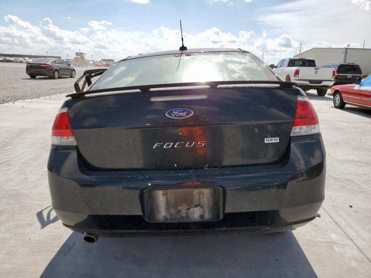 2008 Ford Focus Se VIN: 1FAHP33N48W203401 Lot: 62940075