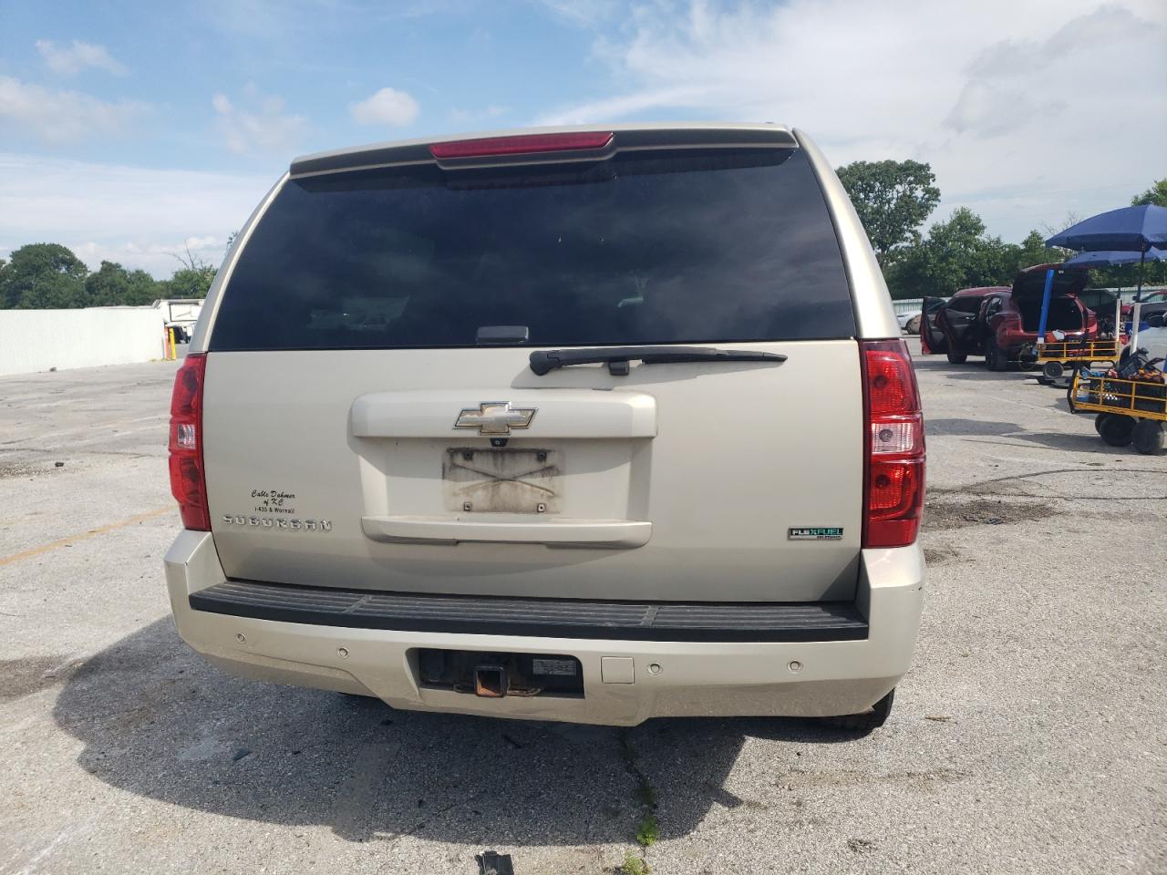 2011 Chevrolet Suburban K1500 Ls VIN: 1GNSKHE30BR154492 Lot: 62687985