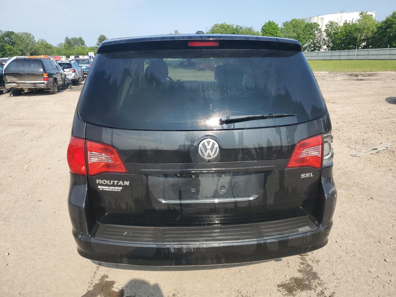 2010 Volkswagen Routan Sel VIN: 2V4RW5DX5AR325153 Lot: 60032735