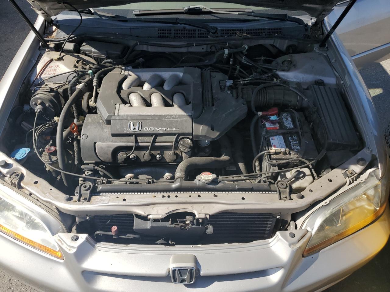 1998 Honda Accord Ex VIN: 1HGCG1654WA036327 Lot: 60319605