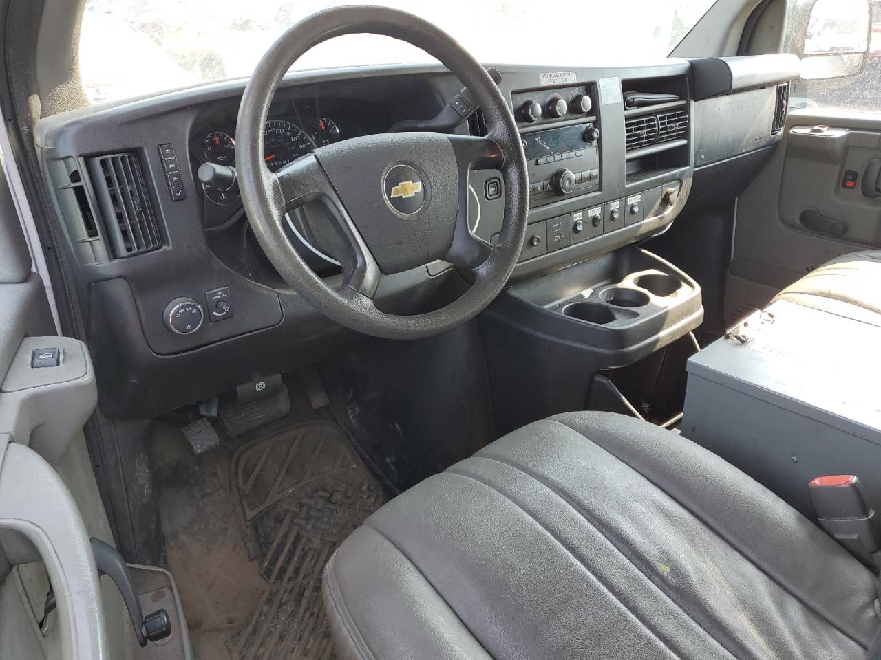 CHEVROLET EXPRESS 2013 VIN 1GCWGFCA5D1903788 zdjęcie 8