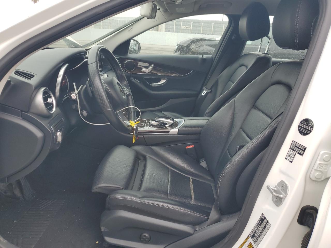 2015 Mercedes-Benz C 300 VIN: 55SWF4JB1FU053525 Lot: 57642055