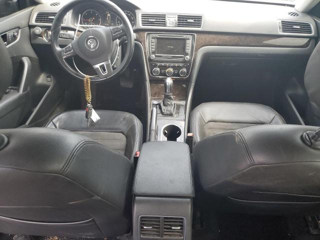 Sedans VOLKSWAGEN PASSAT 2015 Szary
