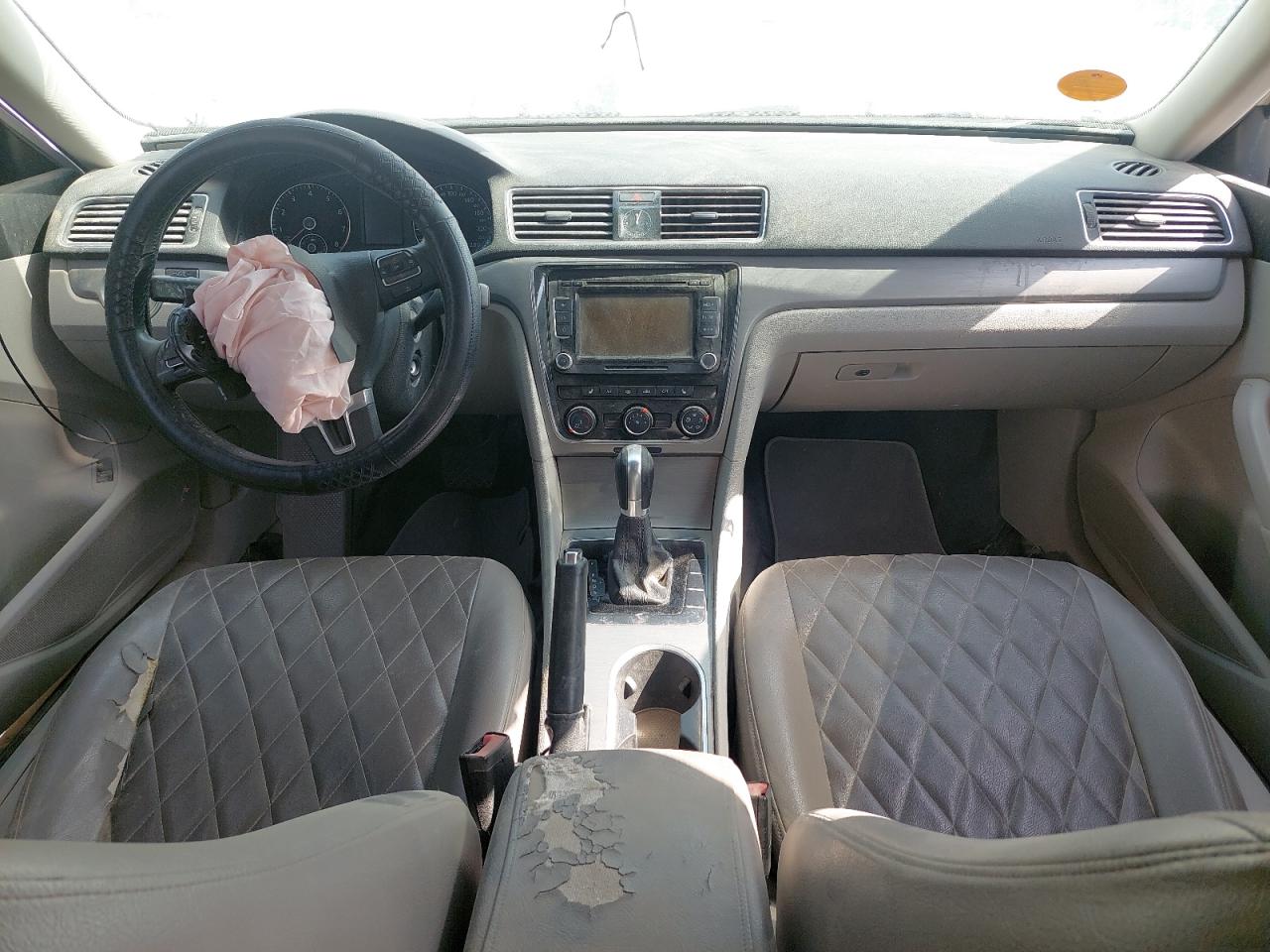 WVWBR7A35FC059245 - 2015 Volkswagen Passat - #undefined