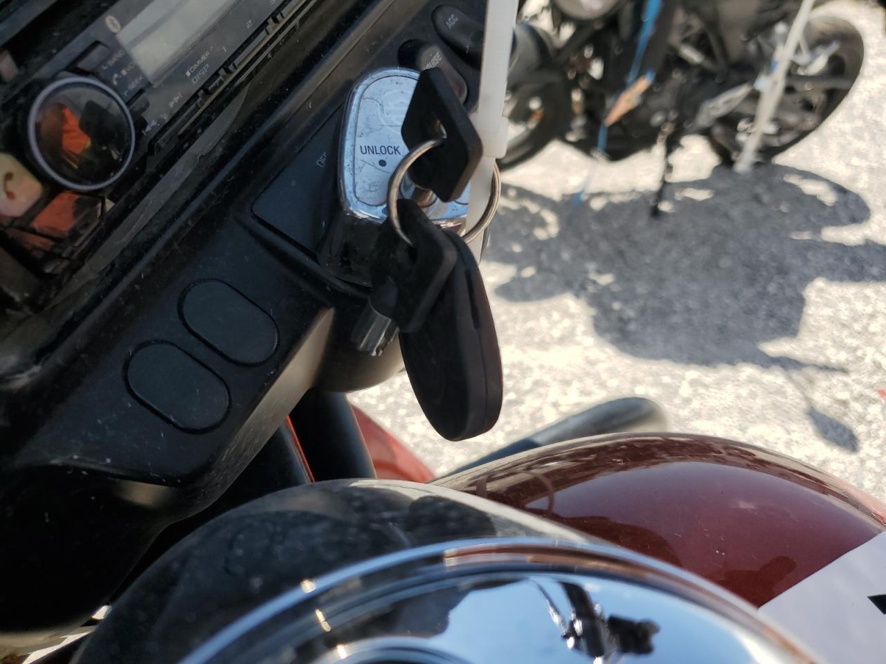 2011 Harley-Davidson Flhx VIN: 1HD1KBM16BB638899 Lot: 62077875