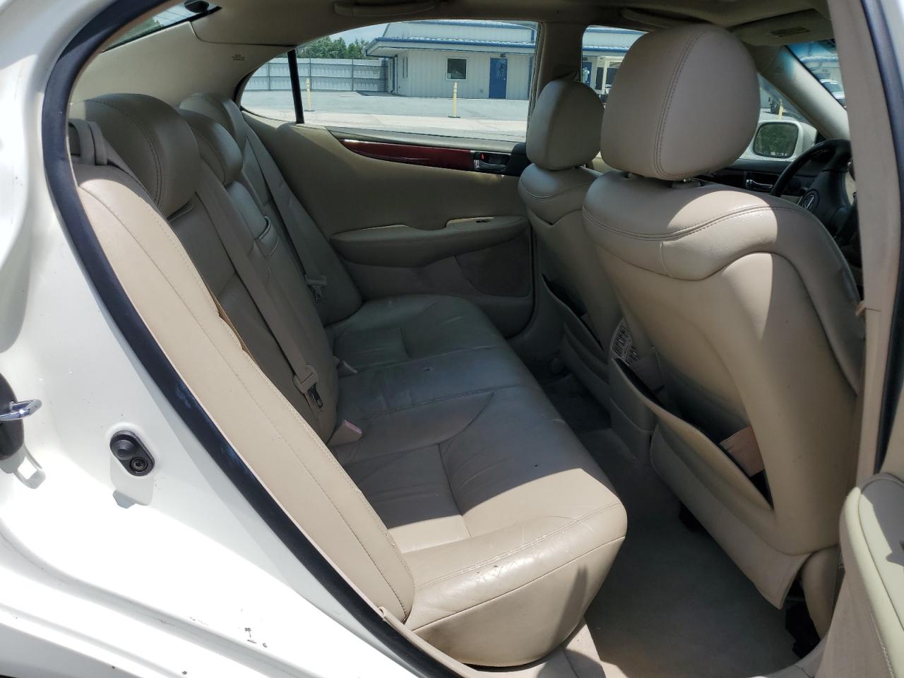 2004 Lexus Es 330 VIN: JTHBA30G945051816 Lot: 61302075