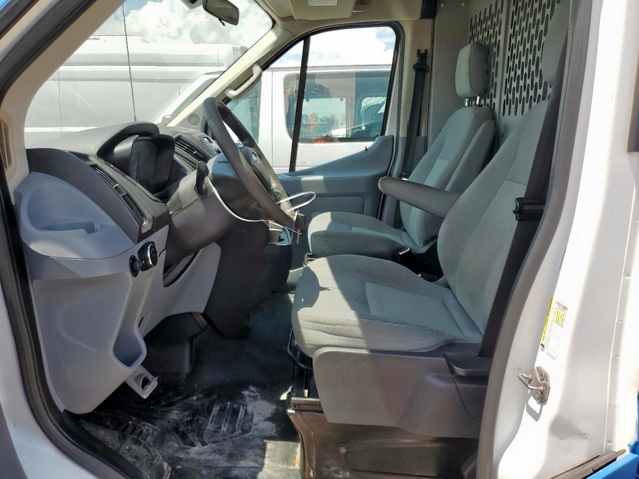 FORD TRANSIT 2015 VIN 1FTYR2XM4FKA62205 photo 7