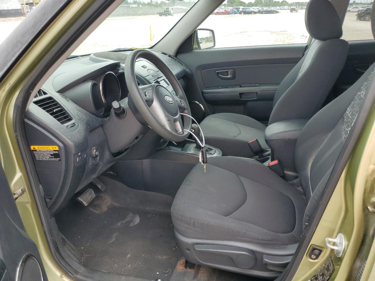 2011 Kia Soul + VIN: KNDJT2A20B7220630 Lot: 62876245