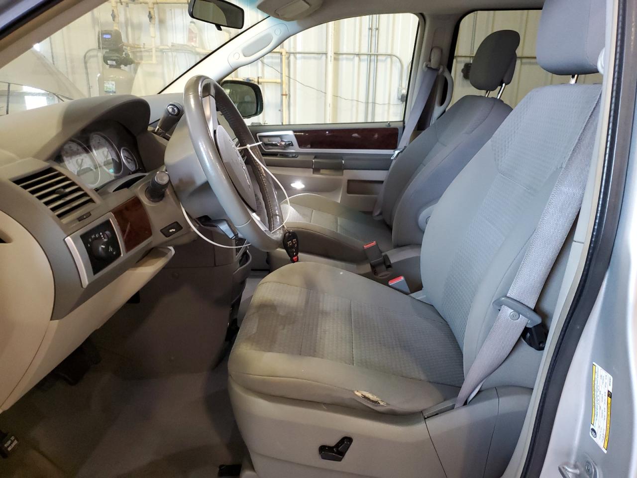 CHRYSLER MINIVAN 2010 VIN 2A4RR5D12AR282821 zdjęcie 7