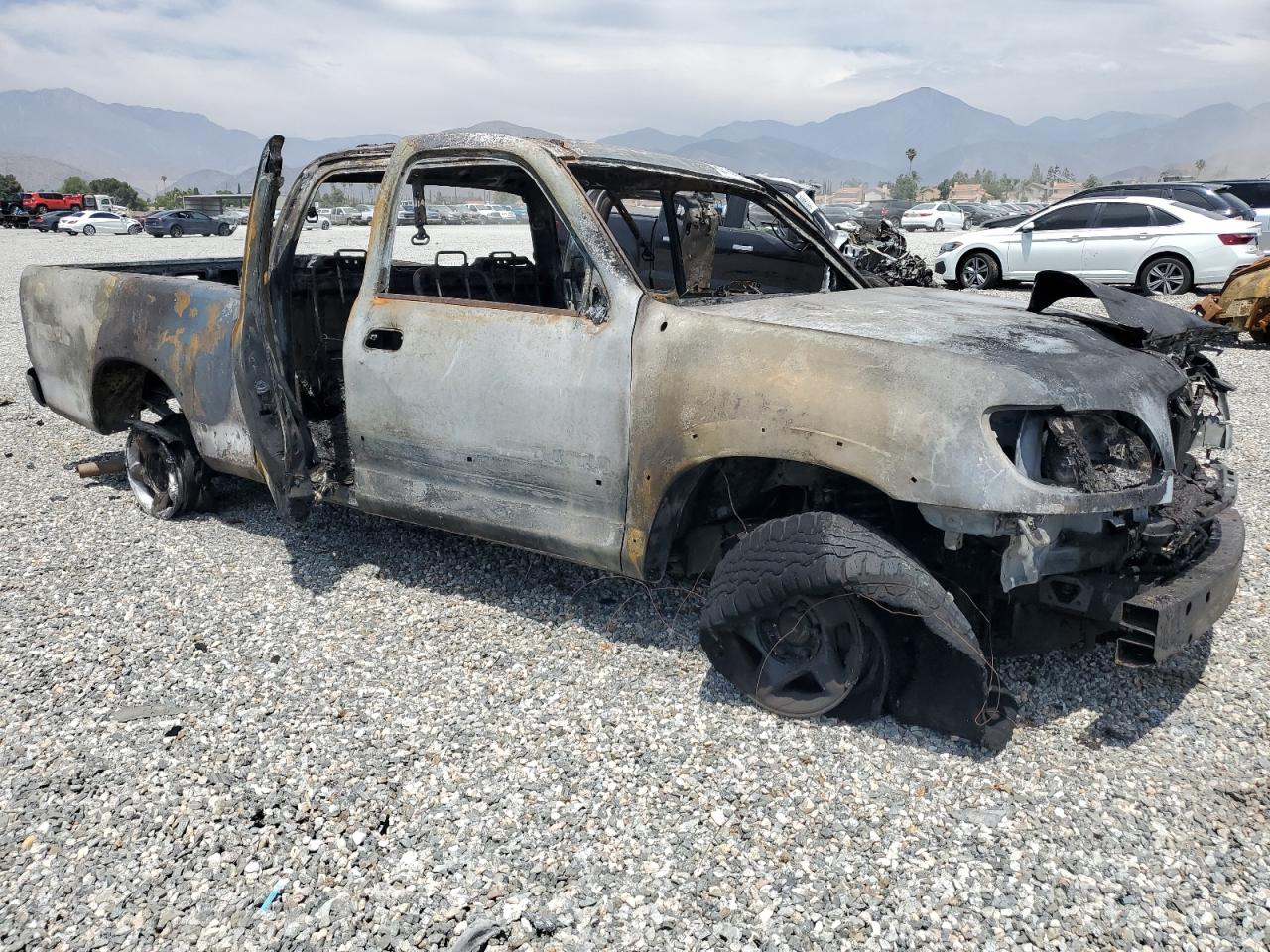 2004 Toyota Tundra Access Cab Sr5 VIN: 5TBBT44104S452083 Lot: 62192855