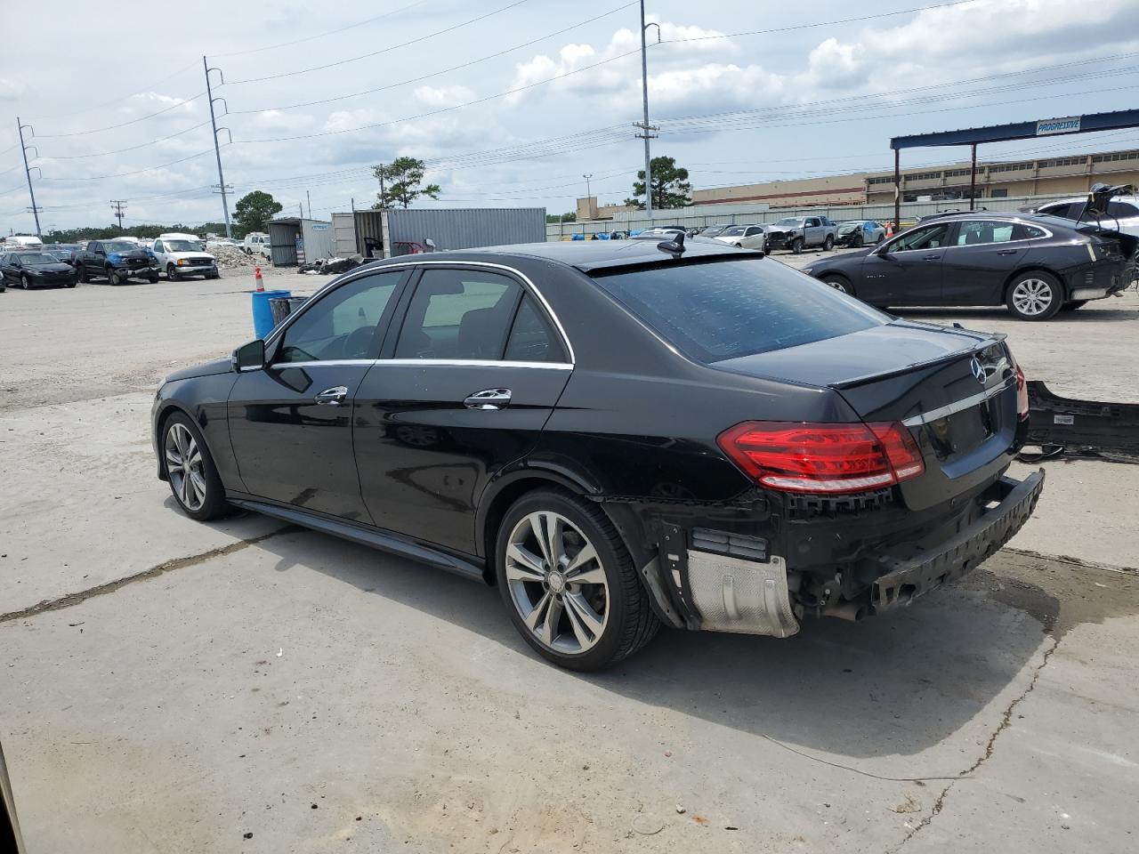 MERCEDES-BENZ E-CLASS 2014 VIN WDDHF5KB6EA924317 zdjęcie 2