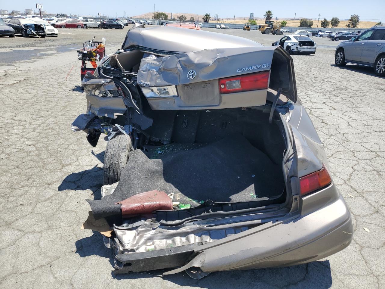 1999 Toyota Camry Ce VIN: 4T1BG22K5XU909834 Lot: 61874075