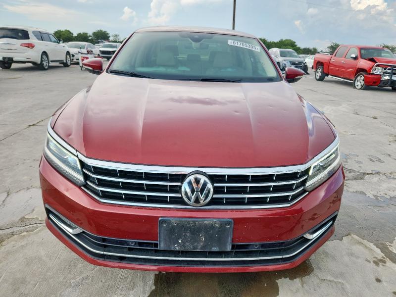  VOLKSWAGEN PASSAT 2017 Red