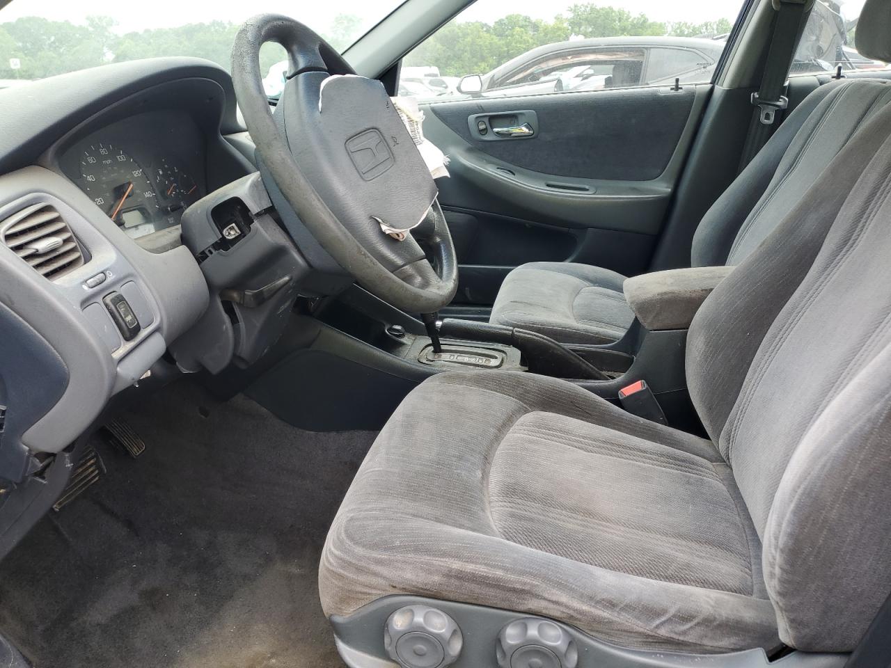 2000 Honda Accord Lx VIN: 1HGCG5647YA039272 Lot: 59985345
