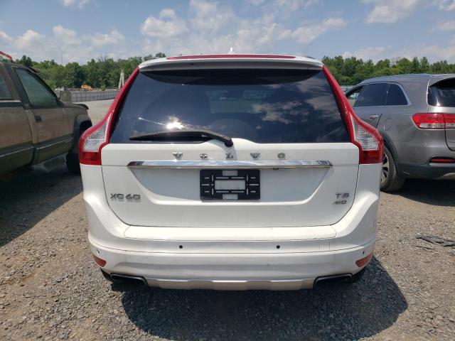 VOLVO XC60 2015 White