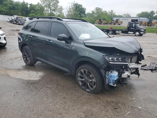  KIA SORENTO 2022 Зеленый