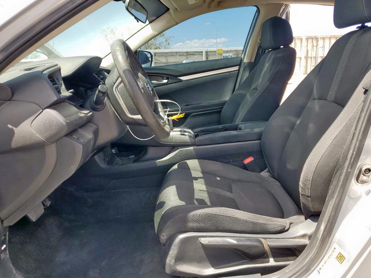 2018 Honda Civic Lx VIN: 2HGFC2F5XJH590139 Lot: 59573045