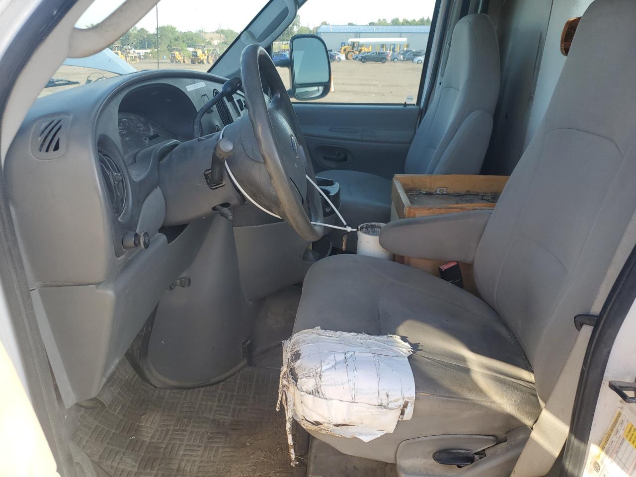2008 Ford Econoline E350 Super Duty Cutaway Van VIN: 1FDSE35L78DA46472 Lot: 62288435