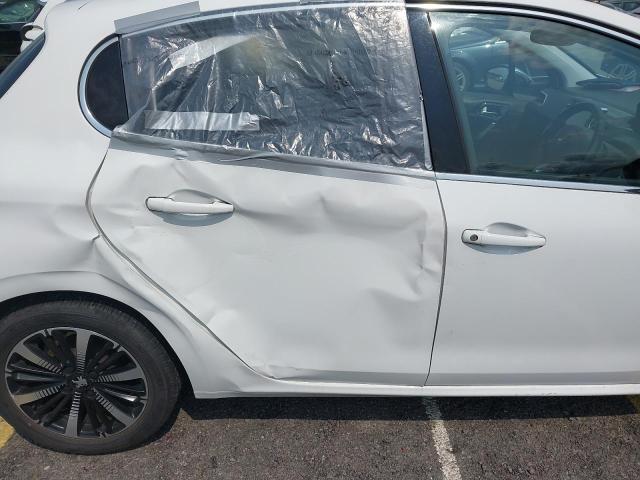 2016 PEUGEOT 208 ALLURE