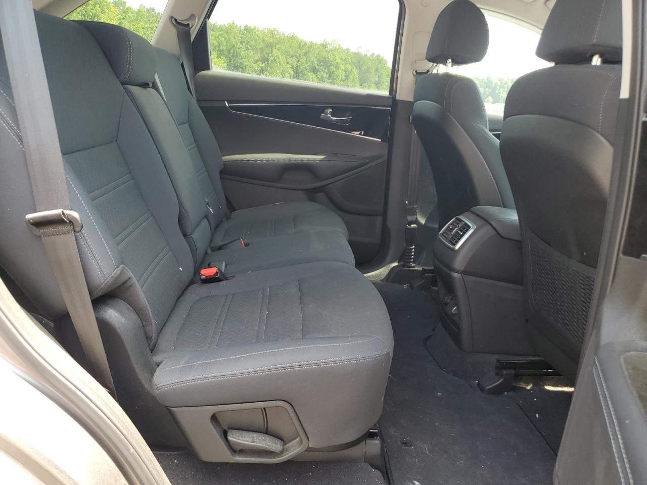 KIA SORENTO 2018 VIN 5XYPGDA39JG413315 фото 11