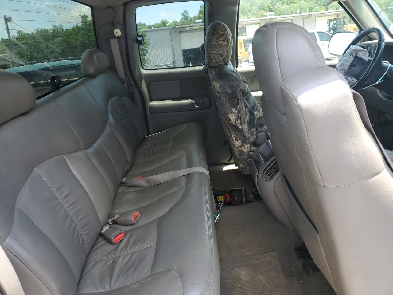 2001 Chevrolet Silverado K2500 Heavy Duty VIN: 1GCHK29181E199209 Lot: 61401075